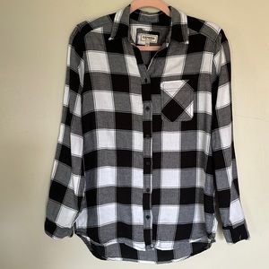 Express White & Black Plaid Boyfriend Flannel Shirt - XS